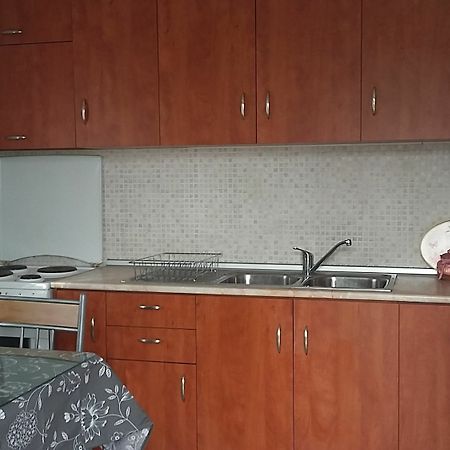 יאליסוס Anastasia'S Holiday Home מראה חיצוני תמונה