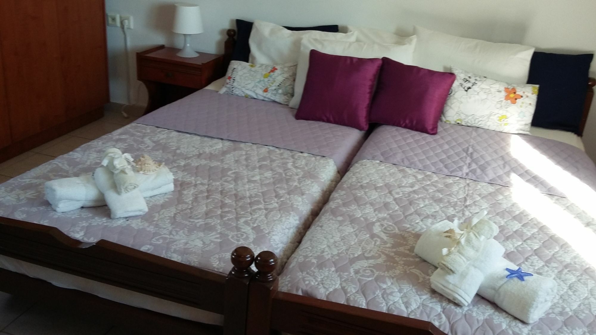 יאליסוס Anastasia'S Holiday Home מראה חיצוני תמונה